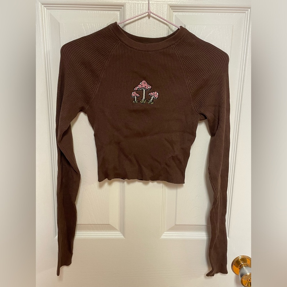 Brown Long Sleeve Ribbed Top with Mushroom Embroidery